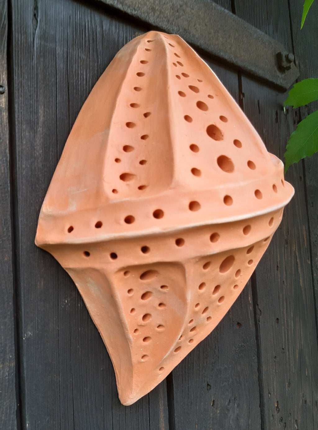 Bee brick nesting aid for wild bees