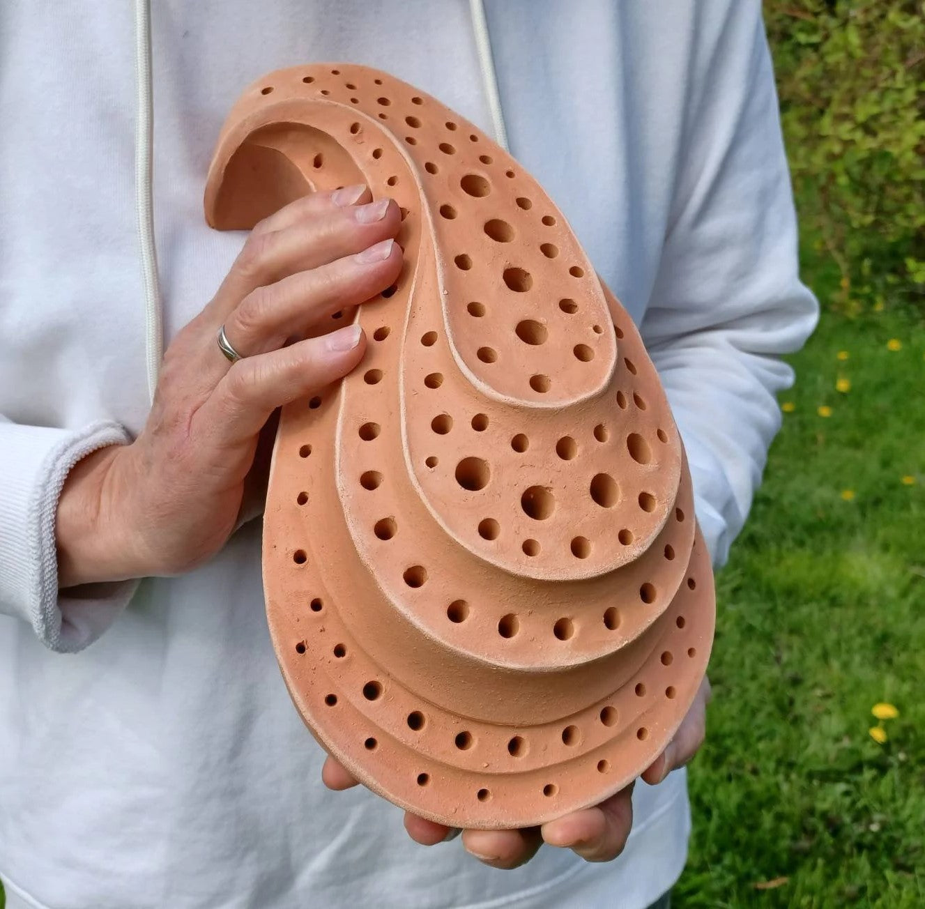 Bienenstein Nisthilfe für Wildbienen