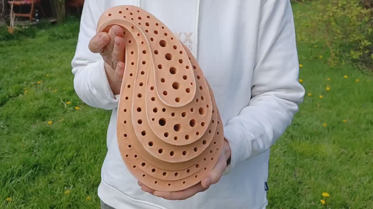 Bienenstein Nisthilfe für Wildbienen